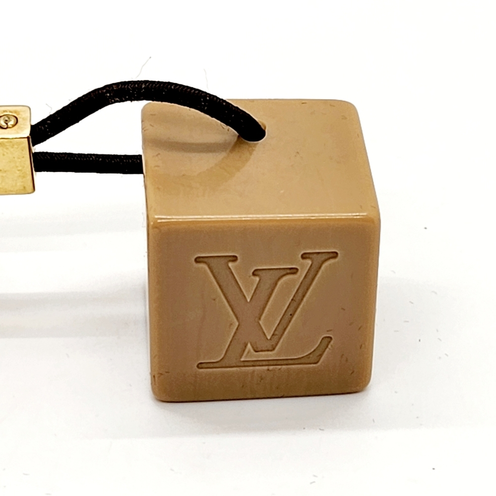 Louis Vuitton Logo Hair Cubes - Picture 5 of 7